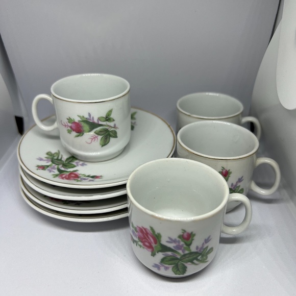 Vintage Demitasse Set of 4 Tea Cups w/ Saucers Rose Floral Pattern Made in China - Picture 6 of 9
